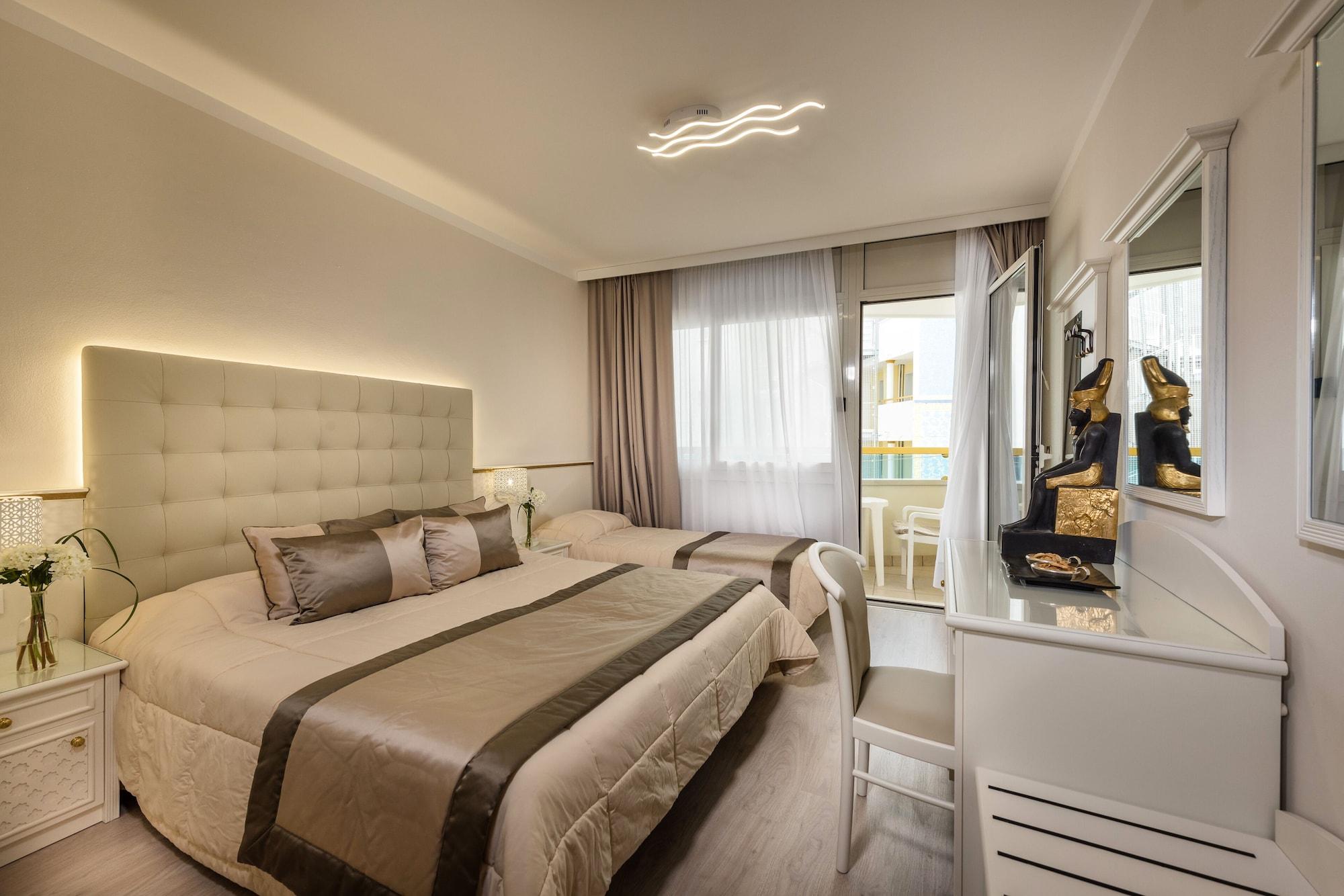 Luxor E Cairo The Beach Resort Jesolo Extérieur photo