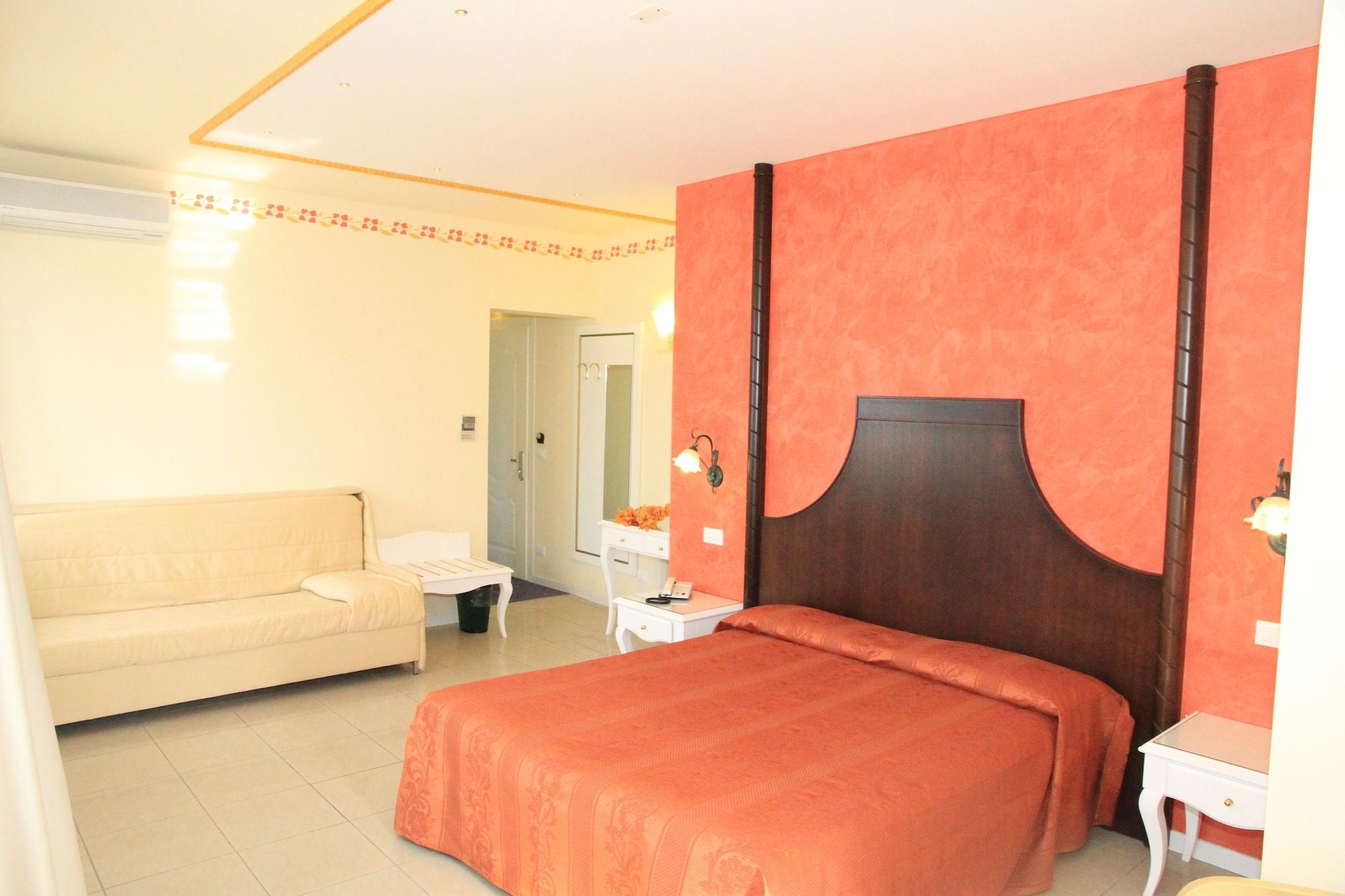 Luxor E Cairo The Beach Resort Jesolo Extérieur photo