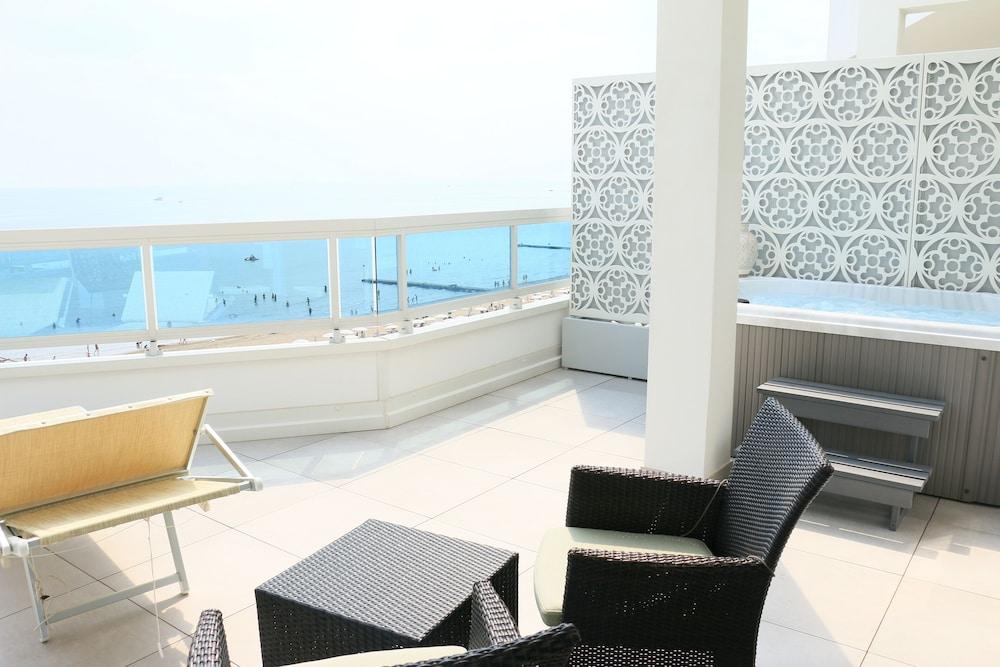 Luxor E Cairo The Beach Resort Jesolo Extérieur photo