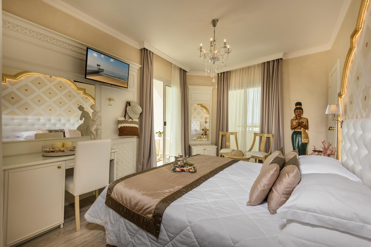 Luxor E Cairo The Beach Resort Jesolo Extérieur photo