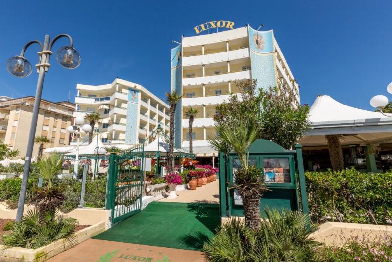 Luxor E Cairo The Beach Resort Jesolo Extérieur photo